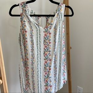 Old navy size medium floral tank top blouse
